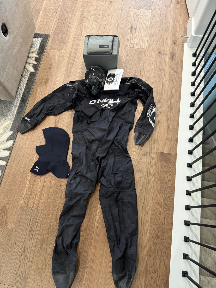 Ocean Reef Neptune space Full Face Dive Mask and O’Neill Dry Suit Set
