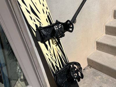 159 CM DOQ SX Snowboard With Bindings