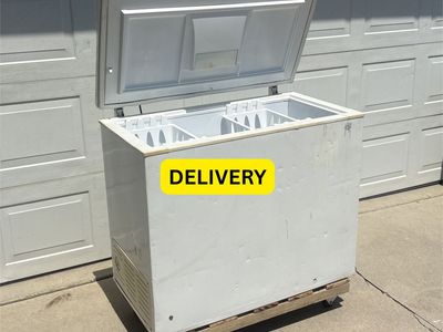 DELIVERY - WORKING/CLEANED 9.0 cu ft KENMORE Commercial CHEST Freezer