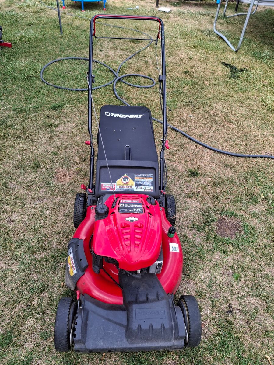 Troybuilt lawnmower