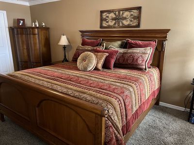 Lexington Betsy Cameron King Bedroom Set - Headboard, Footboard, Armoire, Dresser, Nightstand