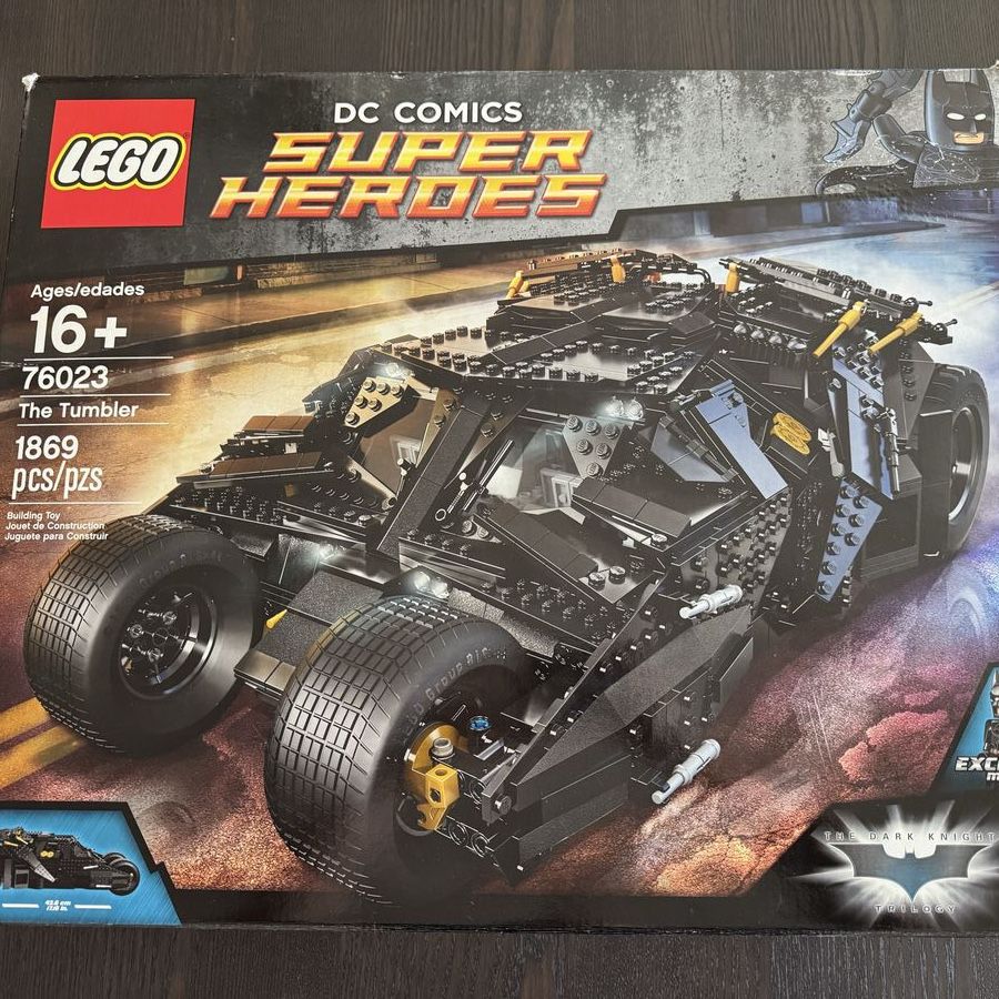 Batman Tumbler Lego set