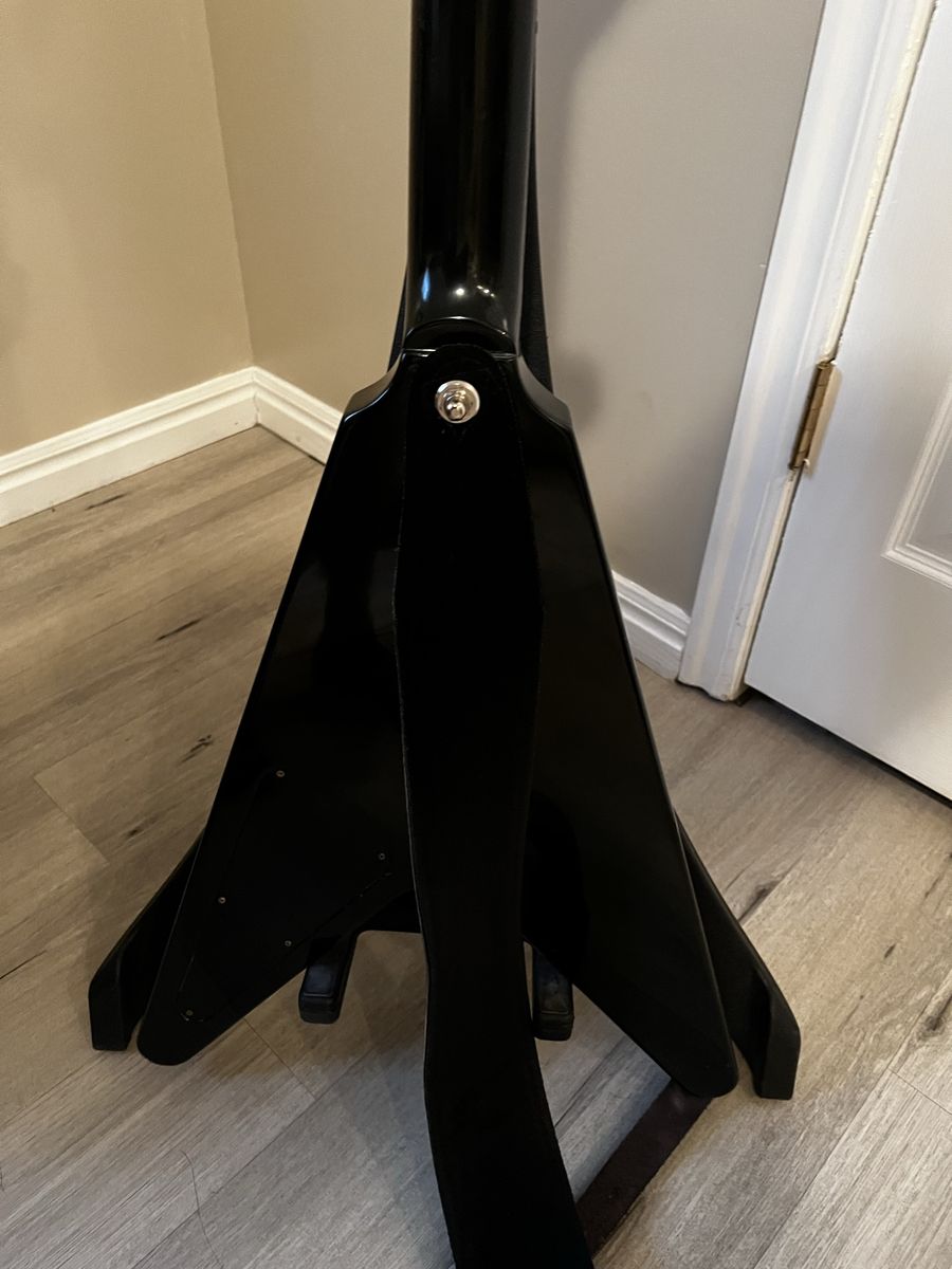 Main image 5