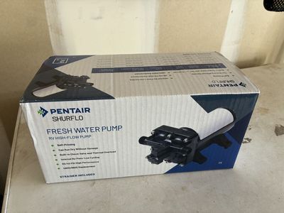 New unused Pentair Shurflo 4800 RV Fresh Water Pump High-Flow 4GPM Self-Priming