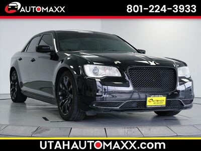 2020 Chrysler 300 Touring L