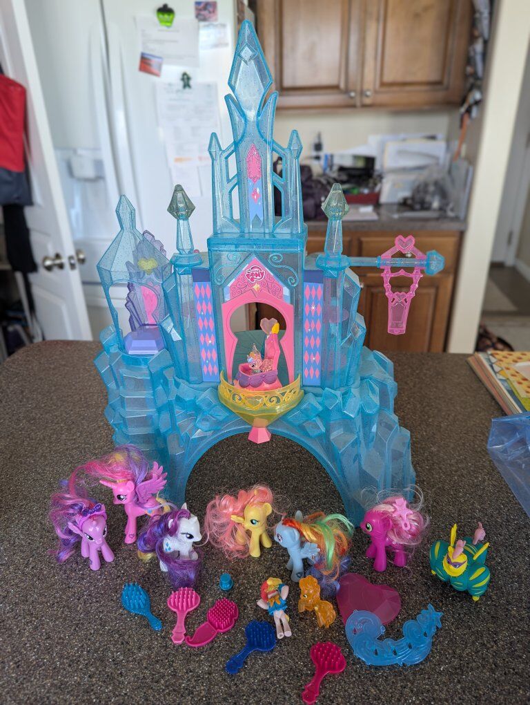 My Little Pony Crystal Empire Castle Set