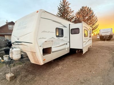 2008 Fleetwood bunk house