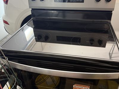 Whirlpool 4-Burner Element Smooth Top Range