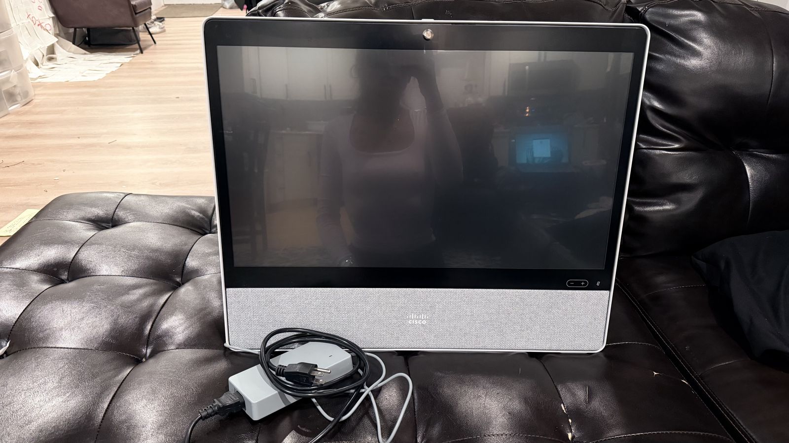 Cisco Webex Desk Pro