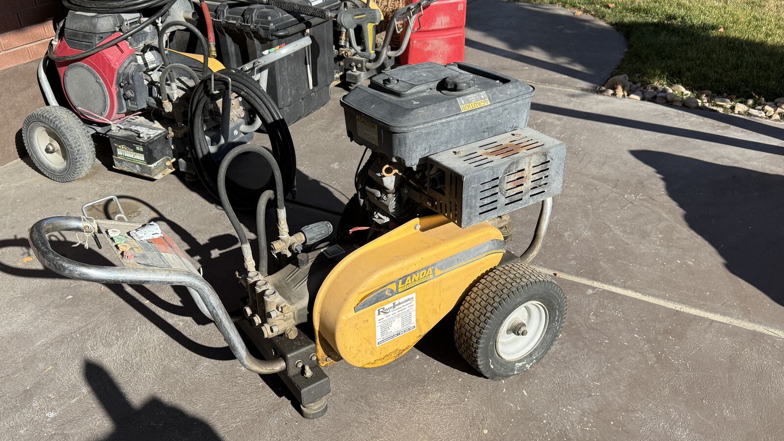 Landa 4.5 GPM / 4000 PSI Belt-Drive Pressure Washer – Electric Start – Commercial