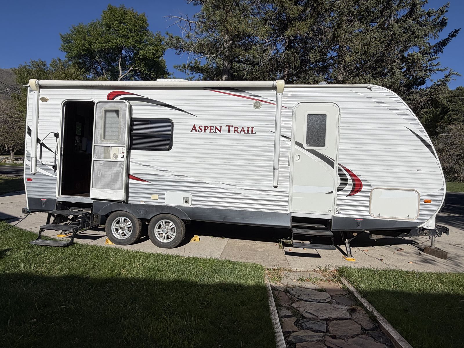 2013 Dutchmen Aspen Trail 2390RKS