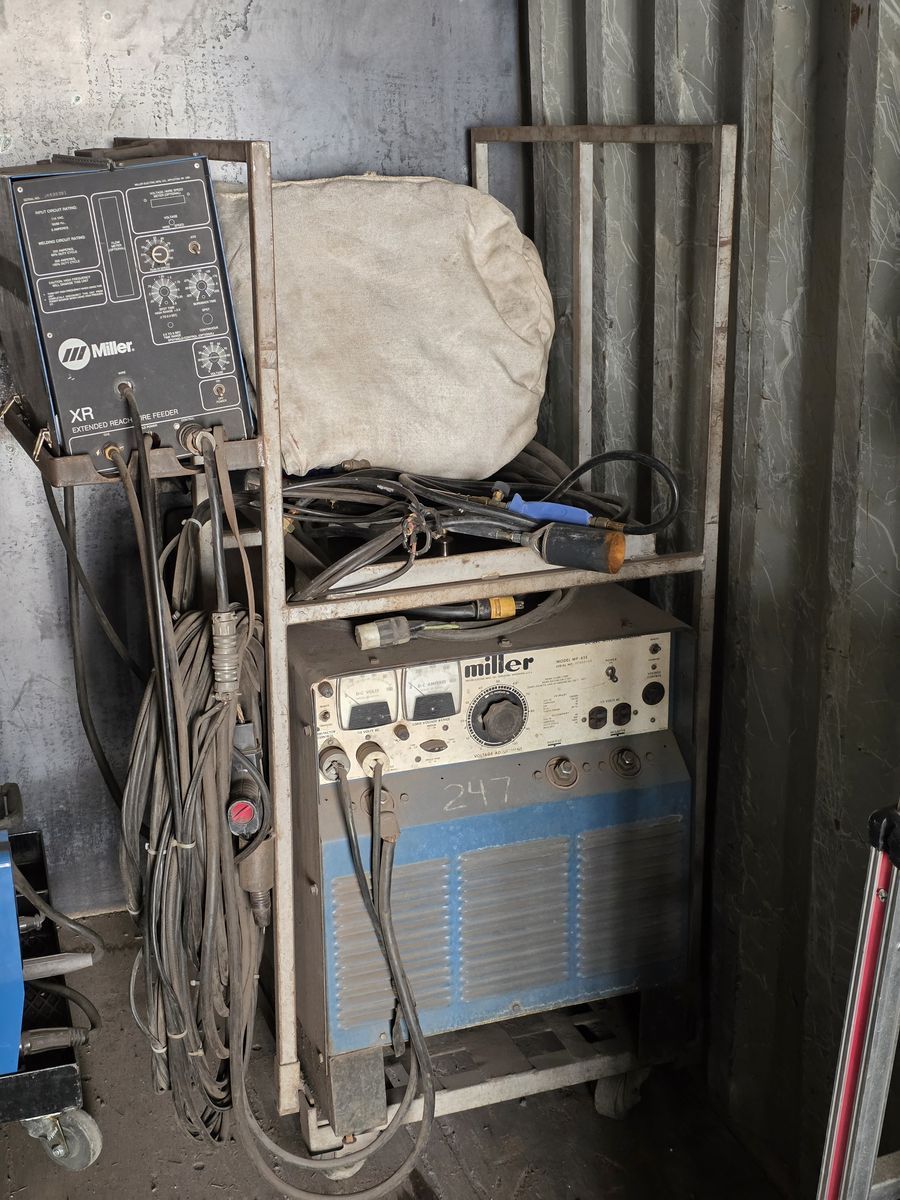 Miller XR Extended Reach Welder w/ Push-Pull Gun & Feeder