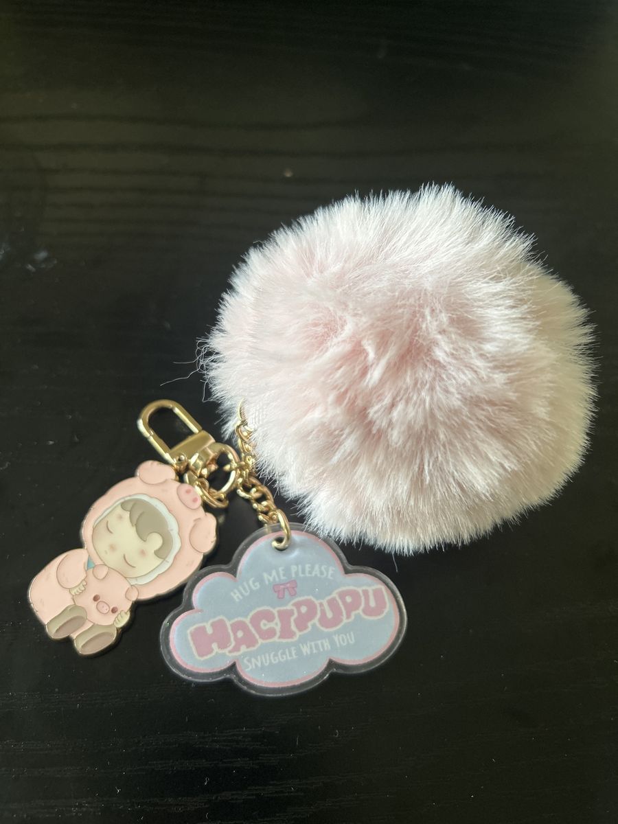 Hacipupu - Snuggle with You Pendant