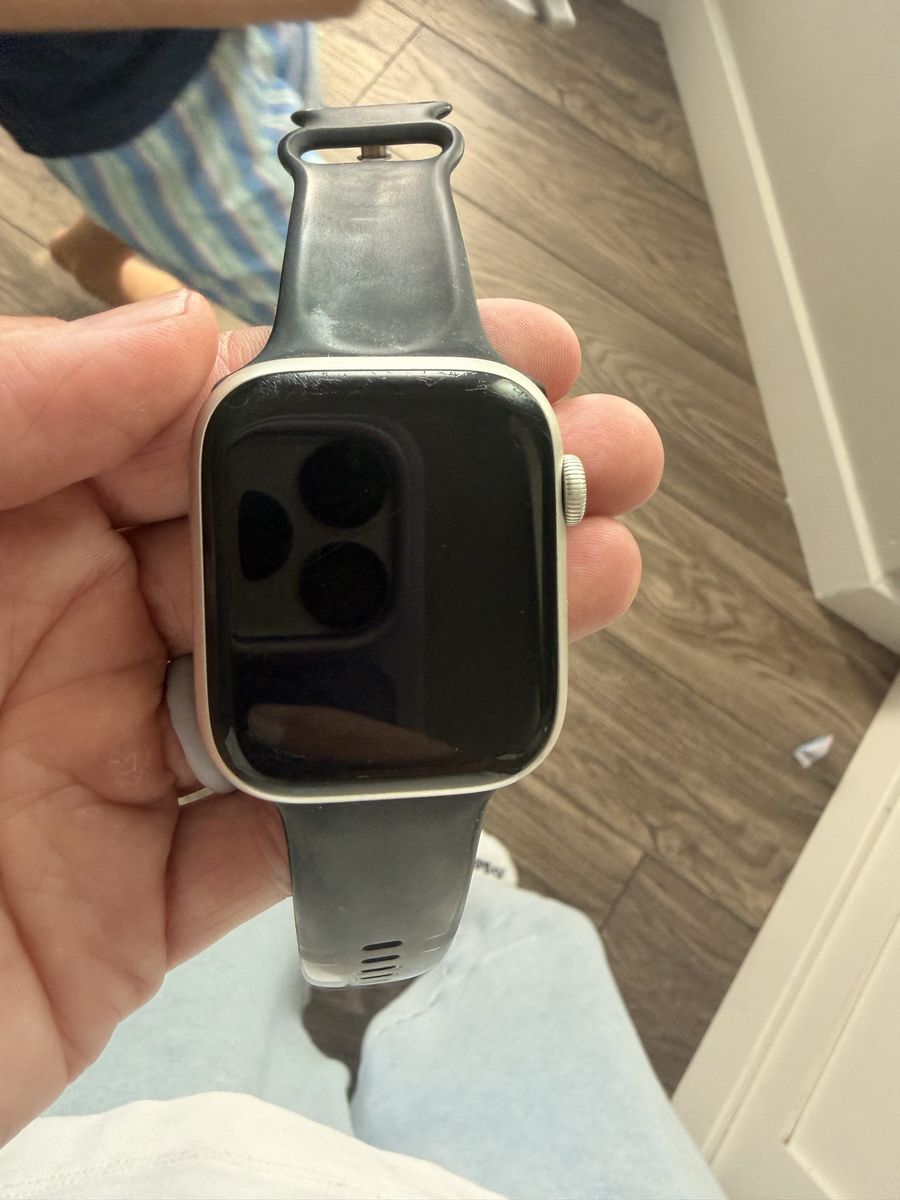 Apple Watch Series 7 45mm Aluminum Case GPS Smartwatch