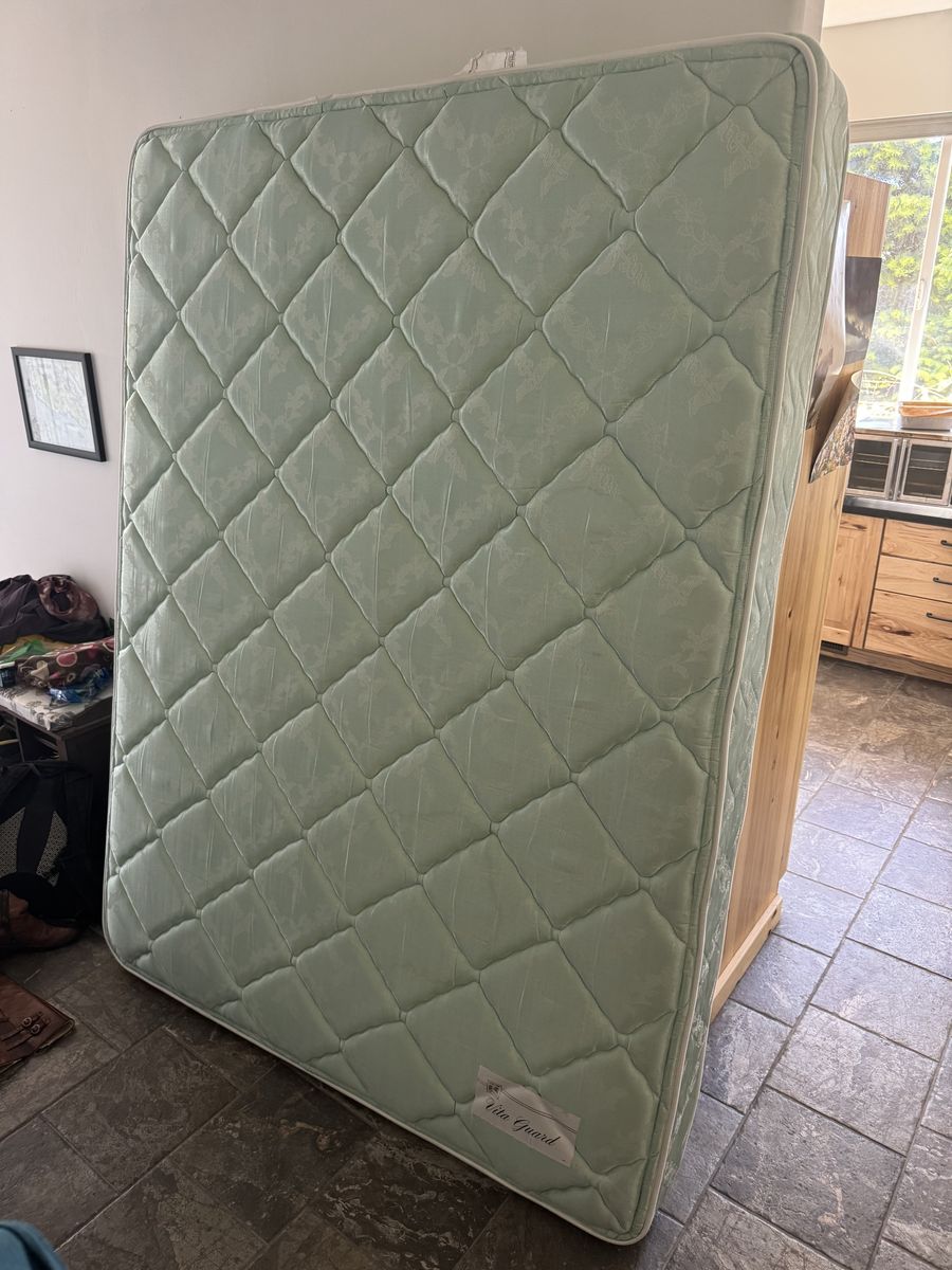 Queen Size Mattress Draper, Suncrest