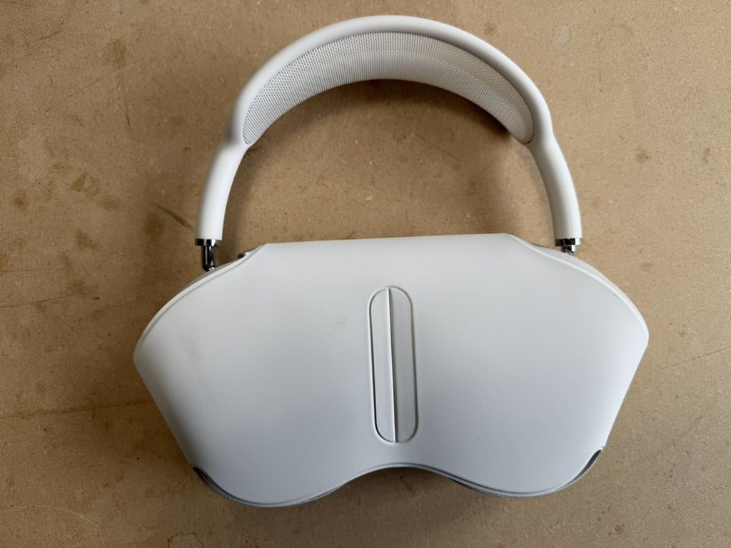 Main image 4