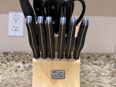Knife Set - Chicago Cutlery With Block