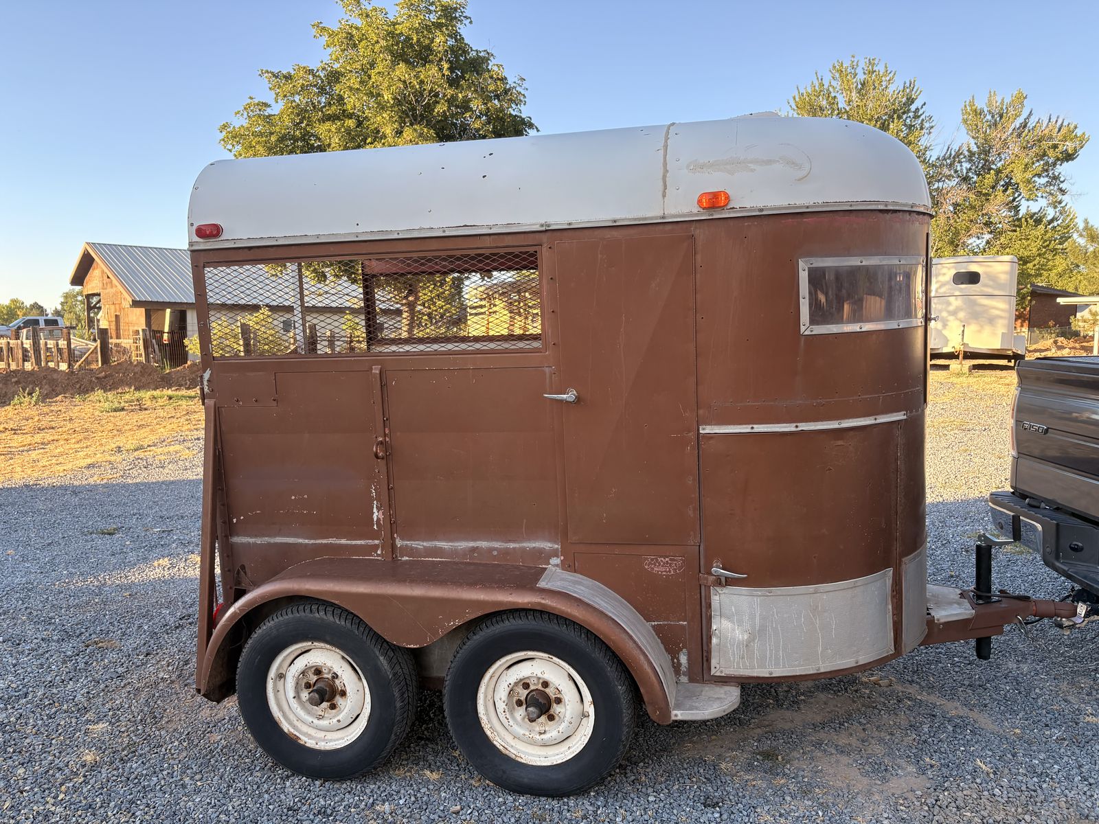 Horse Trailer 2H