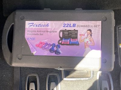 22LB SET OF NEOPRENE DUMBBELLS WITH CASE weights
