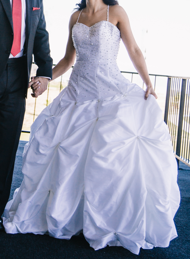 Classic Ball Gown Wedding Dress (size ~4)