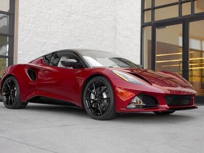 2025 Lotus Emira V6 Base