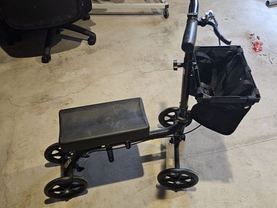 knee scooter