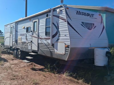 Used 2014 Hideout by Keystone Hornet Sleeps 9