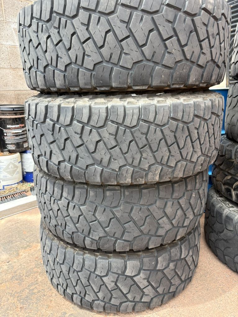 Used 35x12.50r18 Toyo Rt Trail Tires