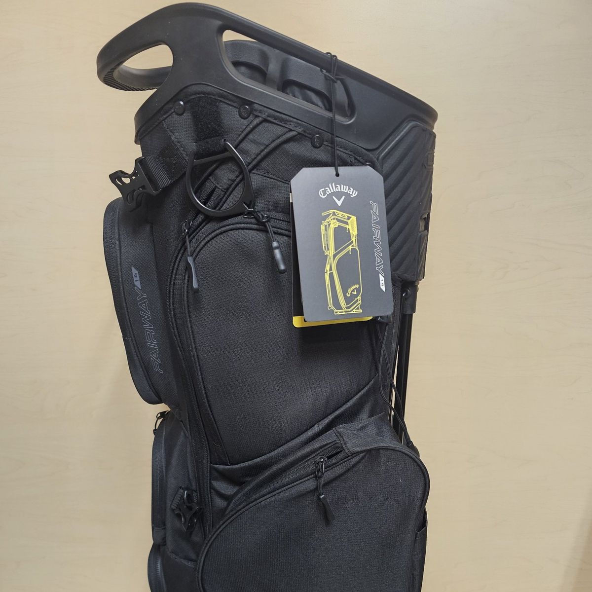 NIB CALLAWAY FAIRWAY 14 HYBRID STAND BAG