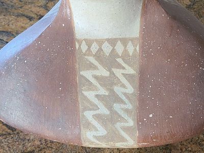 Handcrafted Southwestern Style Terracotta Pottery Vase with Geometric Design