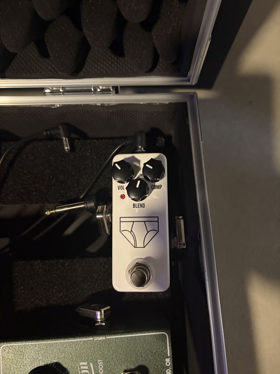 JHS Pedals White Briefs Compressor Pedal
