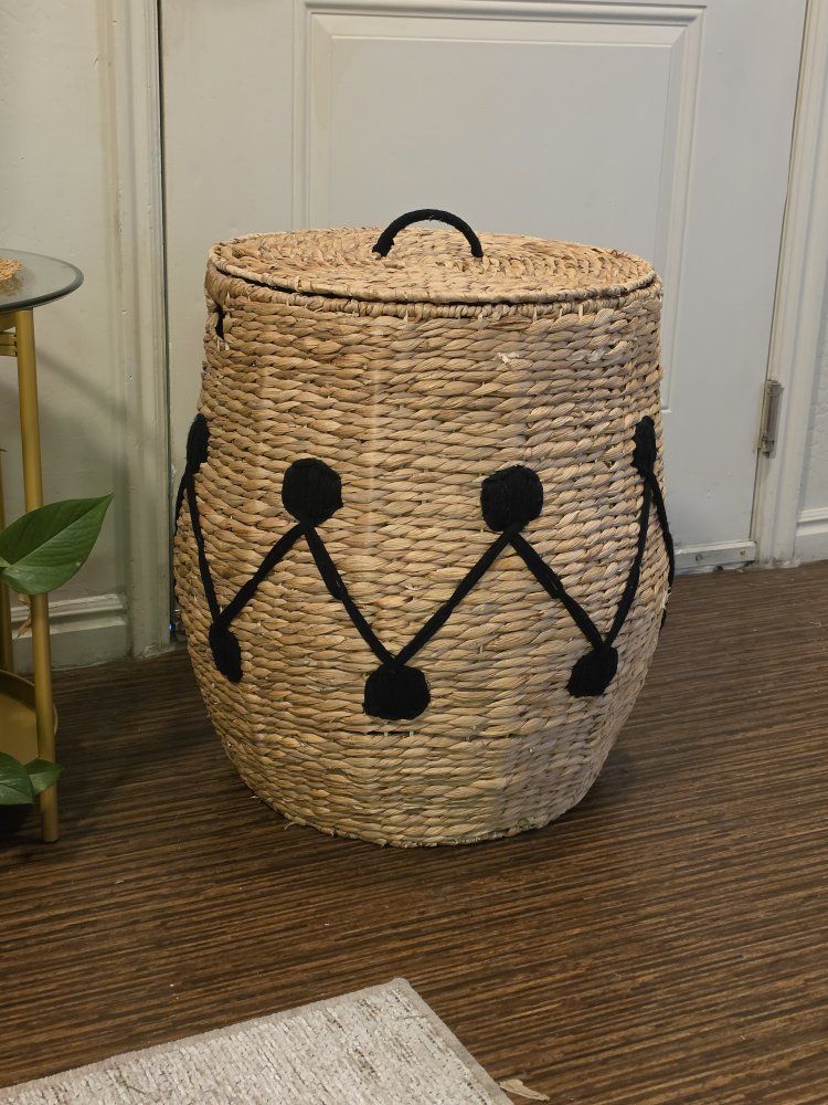 Pom-Pom Storage Basket