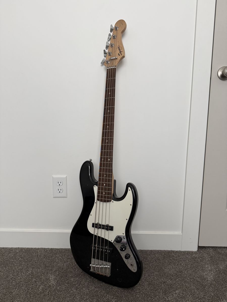 Squire 5-String Jazz Bass Guitar
