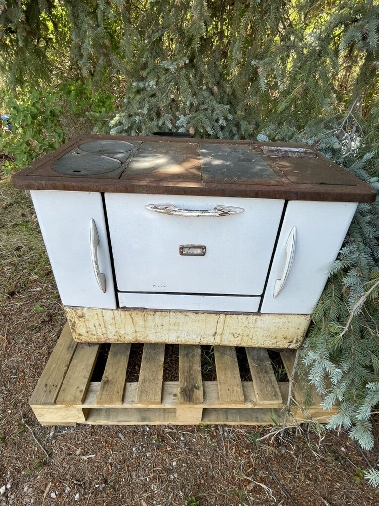 Antique Vernon Wood Stove Oven