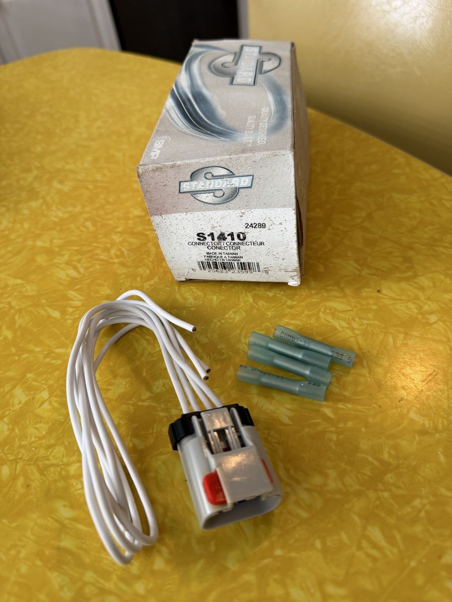 Standard SMP S1410 Connector / Connecteur - New, Made in Taiwan