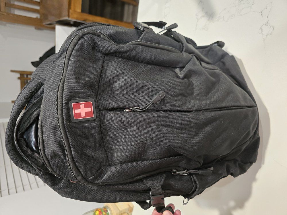Black Swiss Gear Laptop Backpack - New