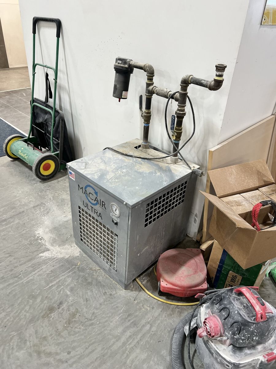 Main image 6