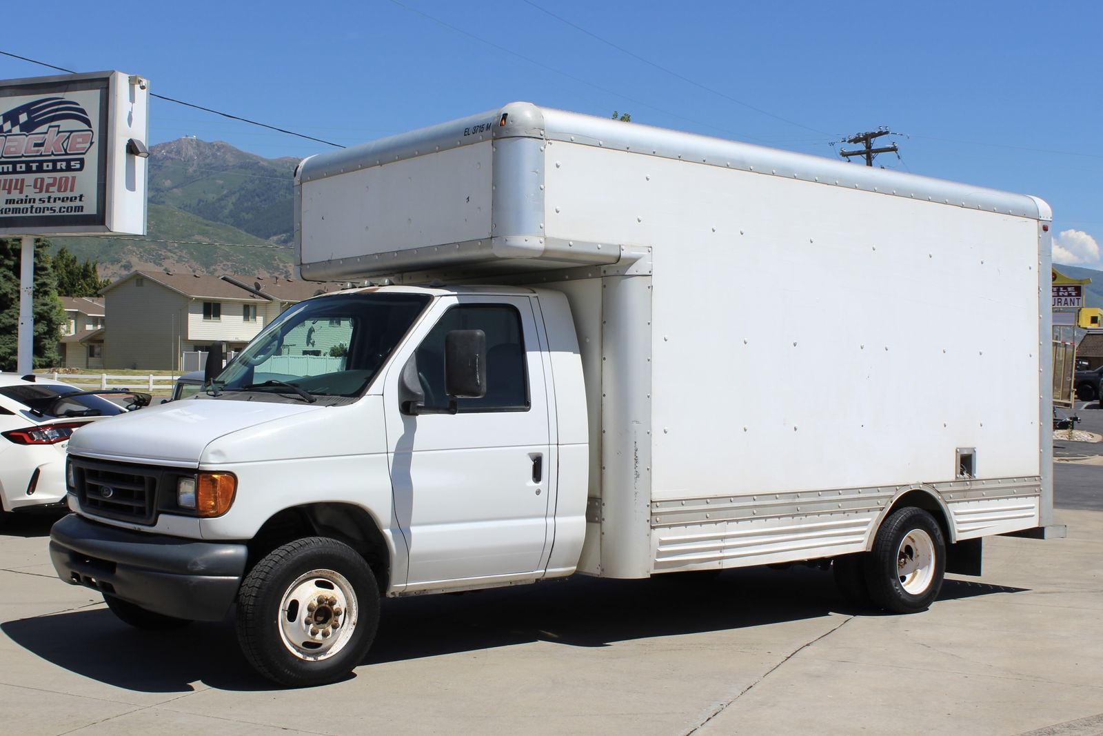 2007 Ford E-450 and Econoline 450 