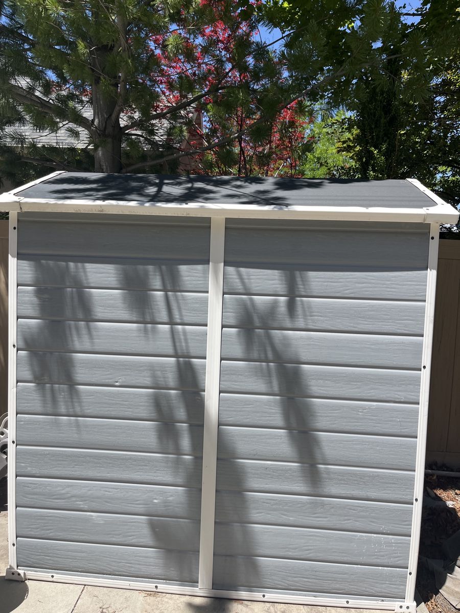 Meter Manor Large 4x6 ft Resin Outdoor Backyard Garden Storage Shed.
