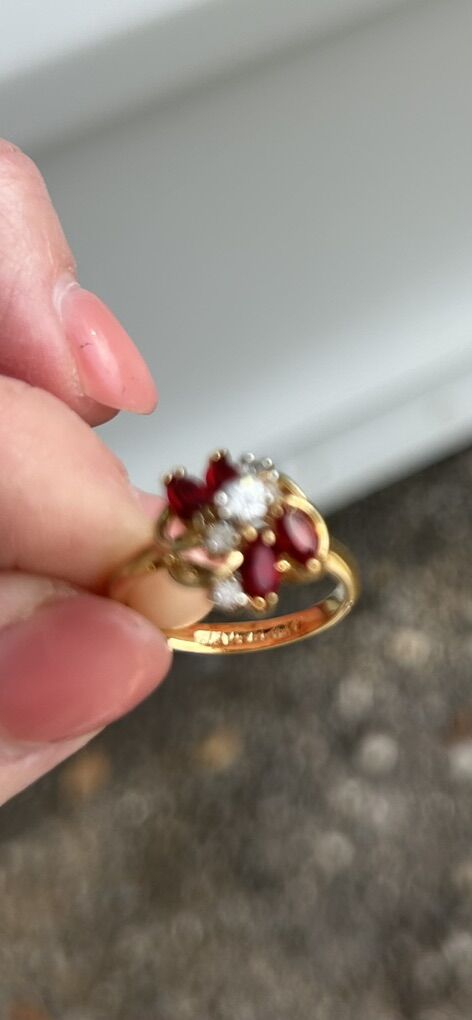 Vintage Ruby CZ 18KT GE Size 7.5 Swirl Flower