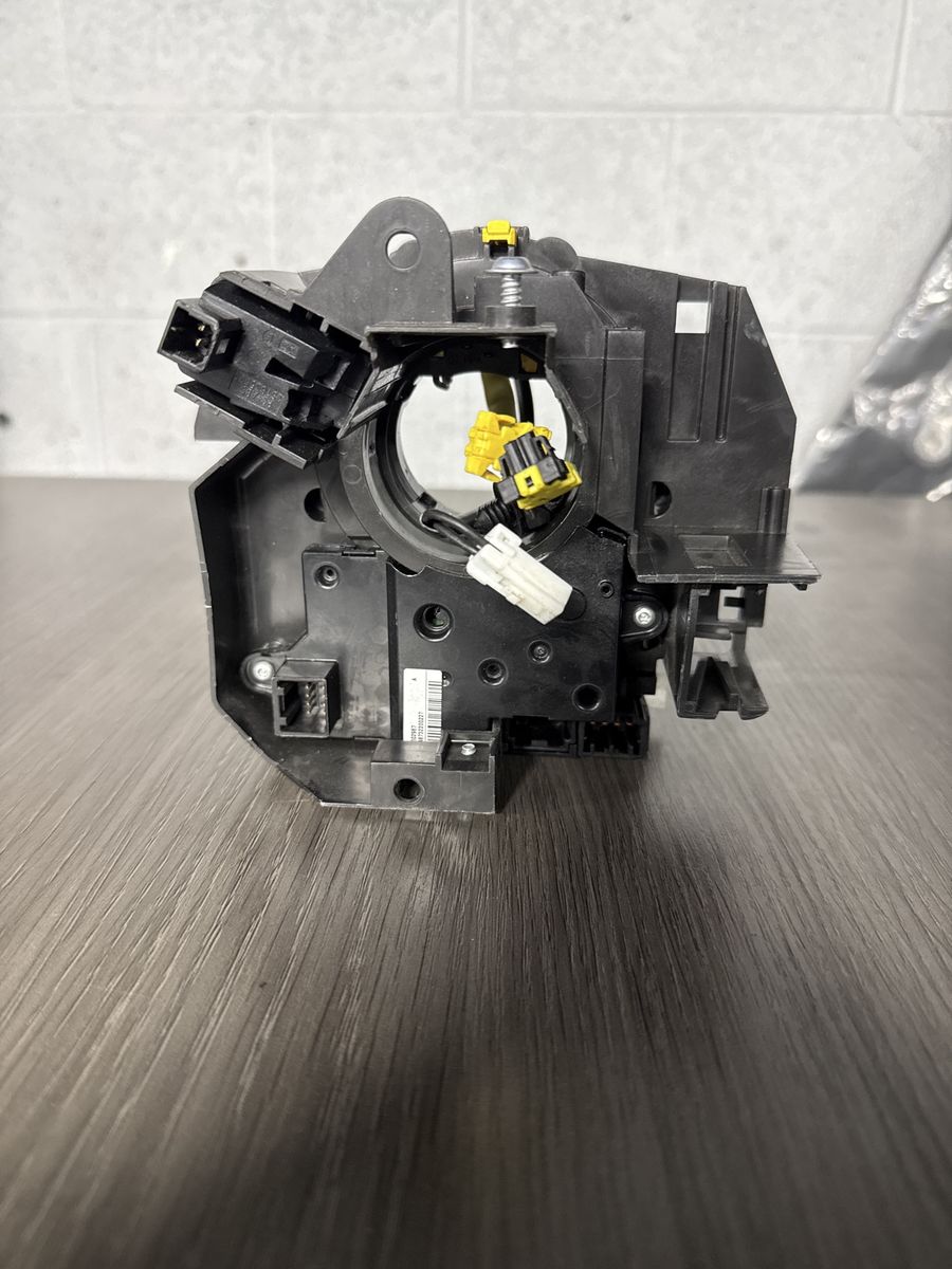 Main image 3