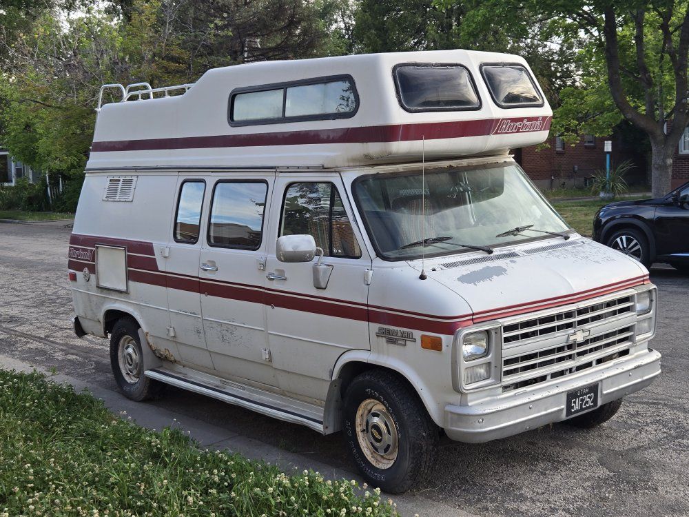 1987 Chevy Horizon camper van 20