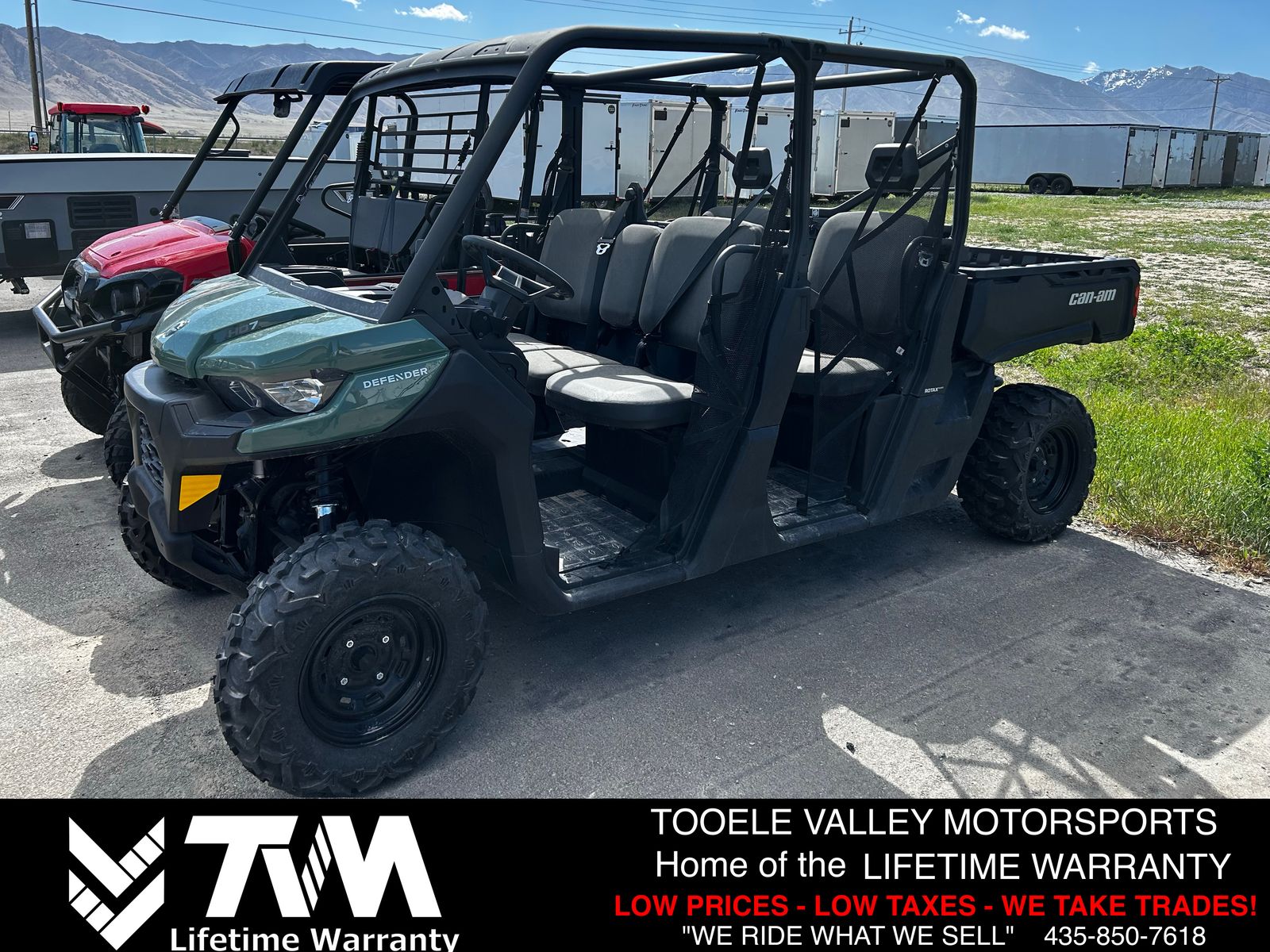 2025 Can-Am Defender Max HD7 BLOWOUT DEAL!