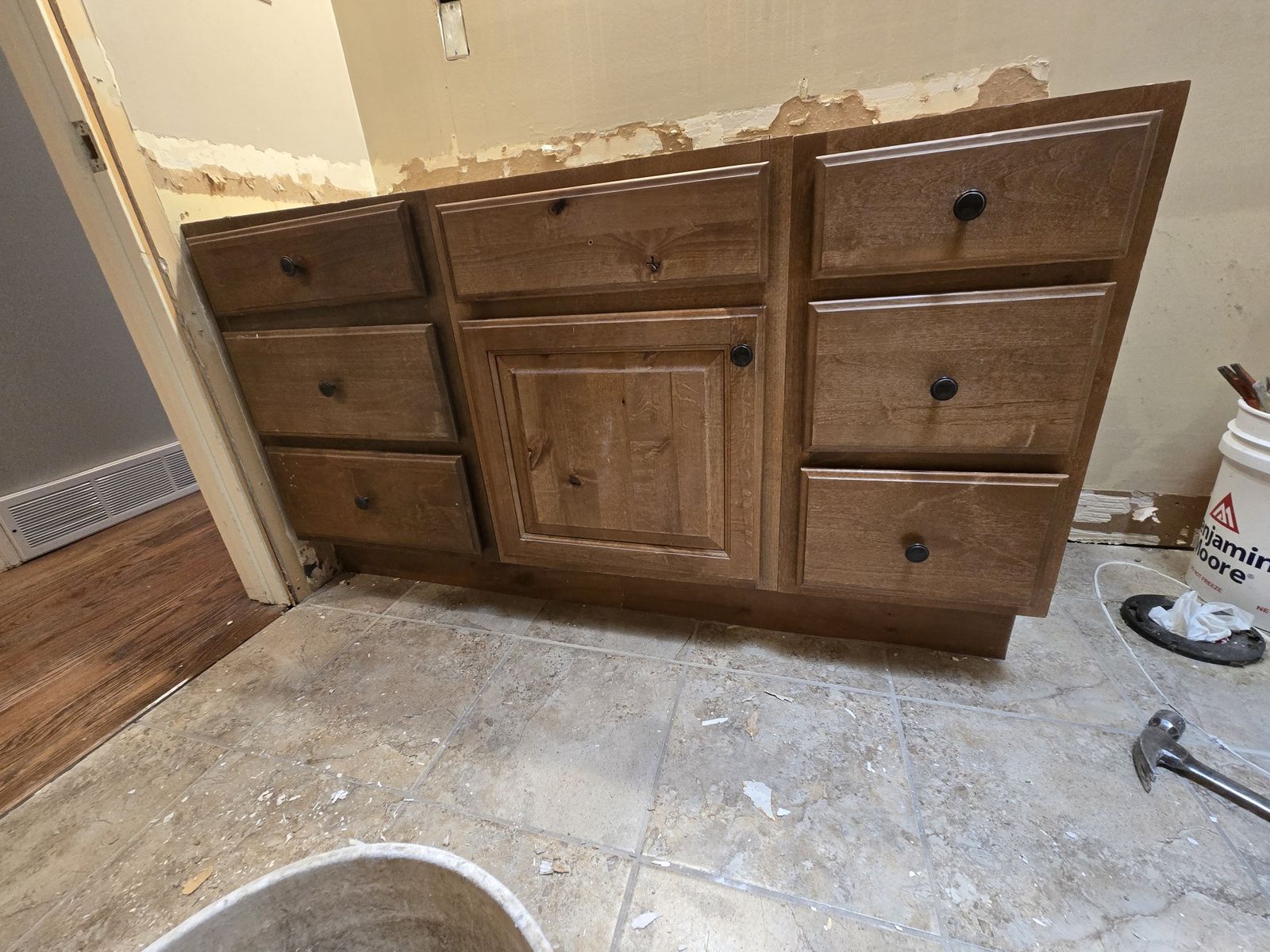 Bathroom vanity