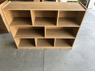 Wood-look Cube Storage Organizer Shelf - Versatile Display & Bookcase Unit