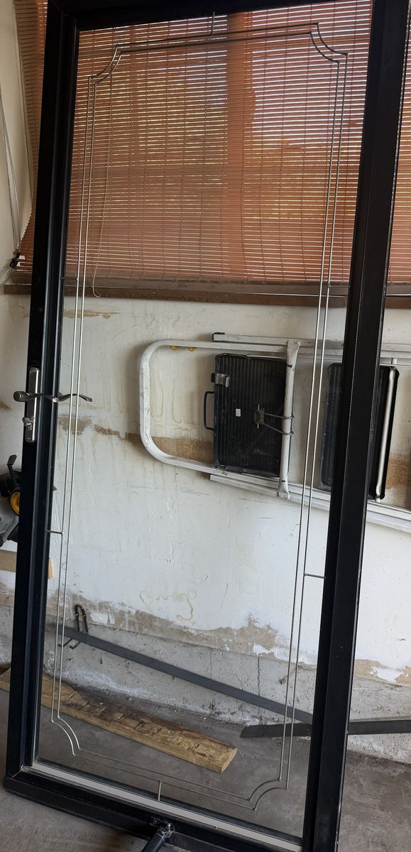 Storm Door with Etched Trim