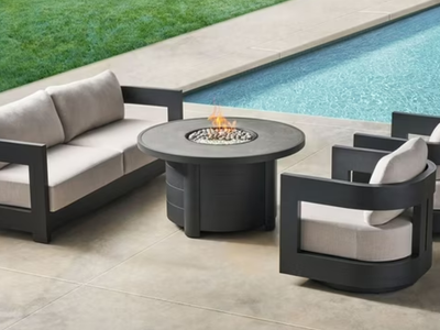 Outdoor Furniture & BBQs – Online Auction Ends Thursday!