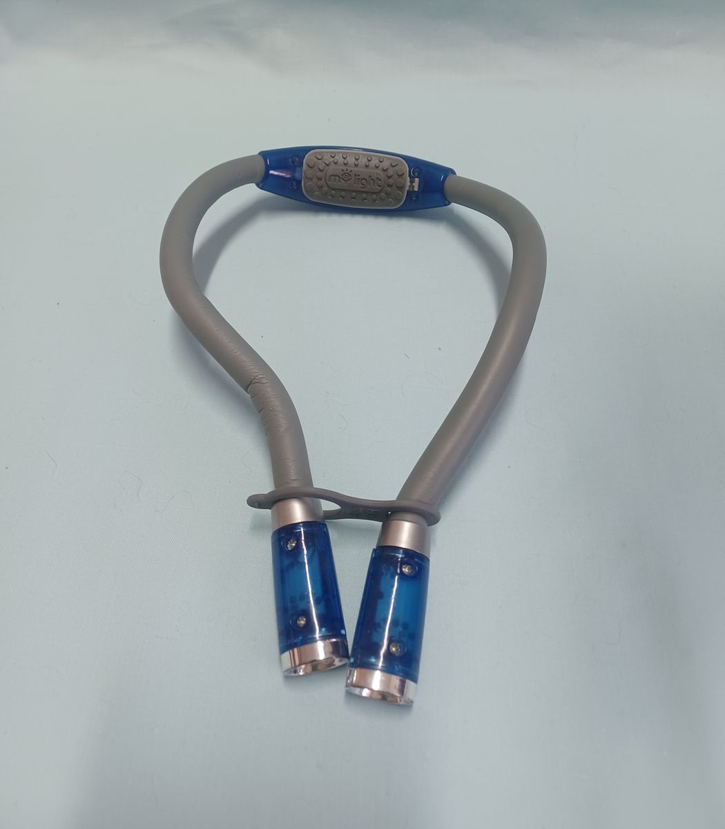 New! 'My Light' LED Flexible Handsfree Hug Neck Reading Book Light