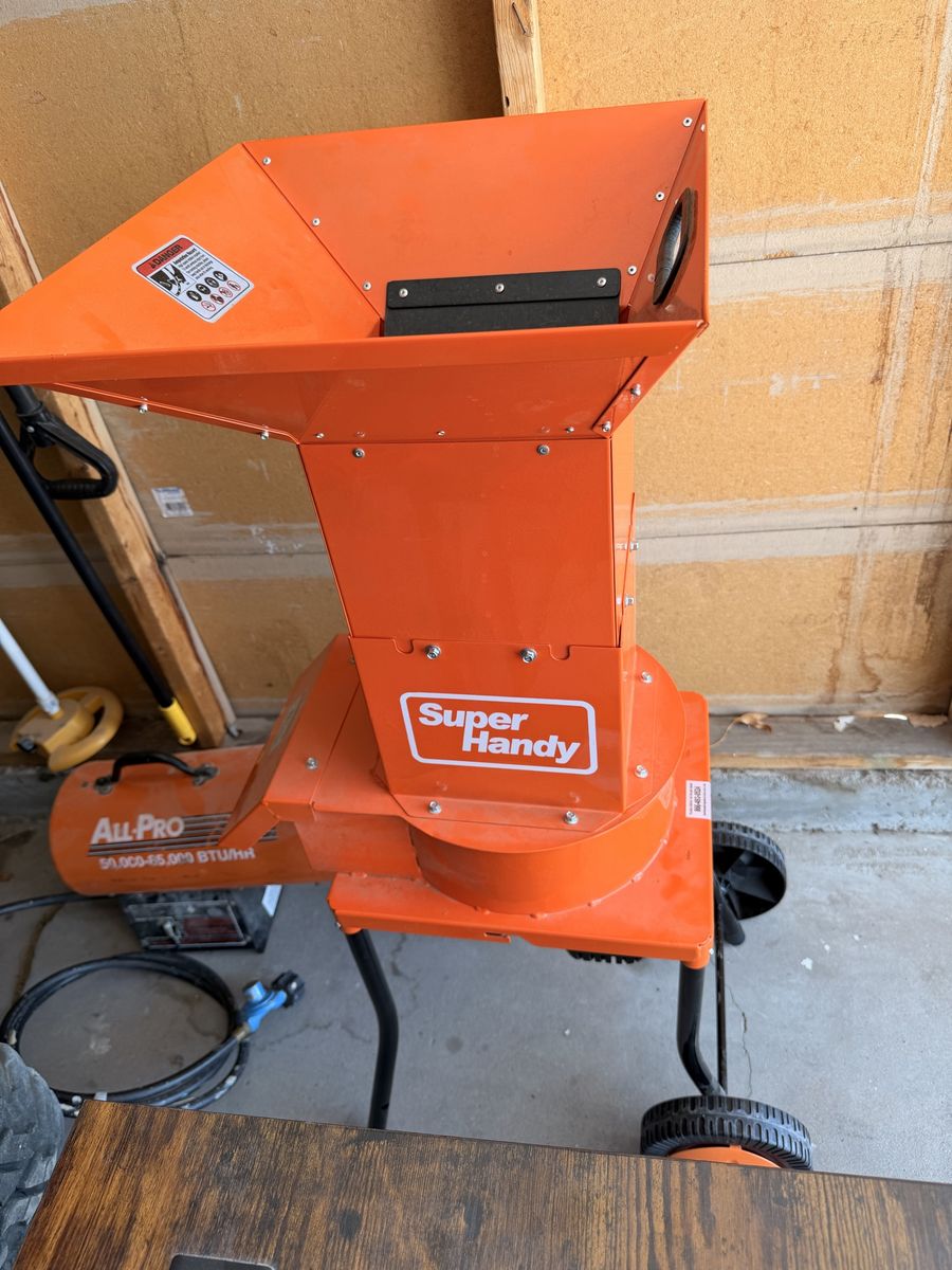 Super Handy small branch chipper/Leaf mulcher
