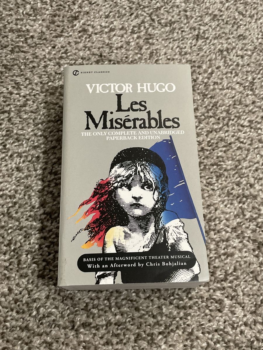 Les Misérables Paperback